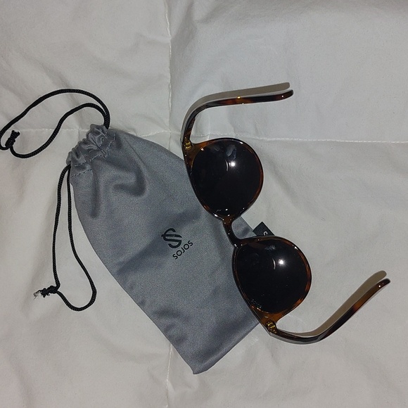 *******SOLD*******Sojos Tortoise Sunglasses - Picture 2 of 4